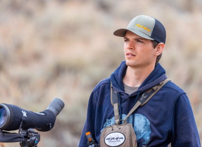 Yellowstone Wild Guides help visitors see wildlife they might not otherwise see in Yellowstone using spotting scopes and other tecniques.